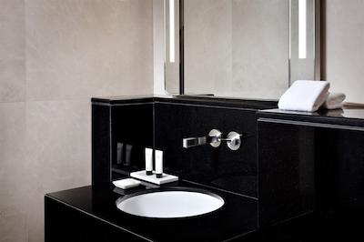 کمپینسکی سنترال اونیو دبی