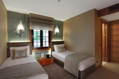 بیز جواهر هتل سلطان احمد