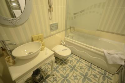 مویان سوئیت