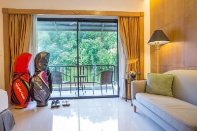 تینیدی گلف ریزورت ات پوکت