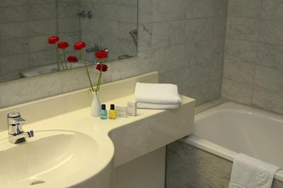 هک-هتل دوسلدورف سیتی