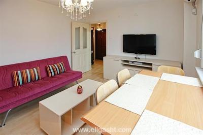 گلدن استریت سی ویو آپارتمان