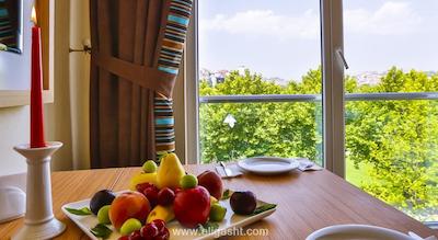 مانسول سوئیت گلدن هورن