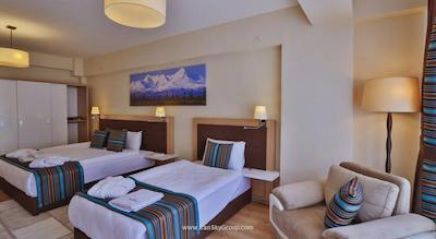 مانسول سوئیت گلدن هورن