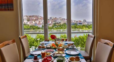 مانسول سوئیت گلدن هورن