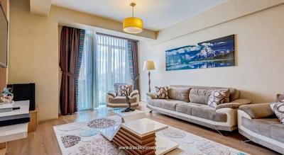 مانسول سوئیت گلدن هورن