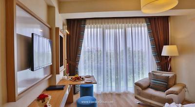 مانسول سوئیت گلدن هورن