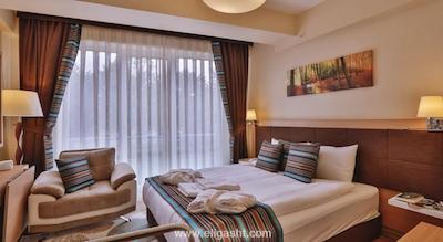 مانسول سوئیت گلدن هورن