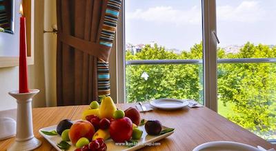 مانسول سوئیت گلدن هورن