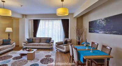 مانسول سوئیت گلدن هورن