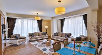 مانسول سوئیت گلدن هورن