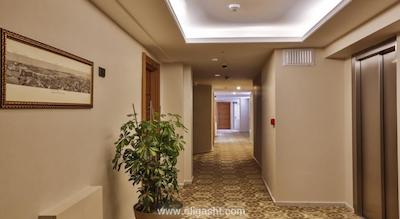 مانسول سوئیت گلدن هورن