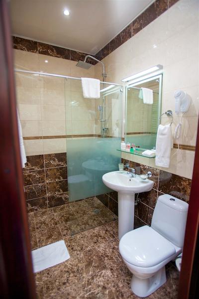 روستاولی پالاس