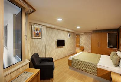 گالری رزیدنس هتل نیشان تاشی