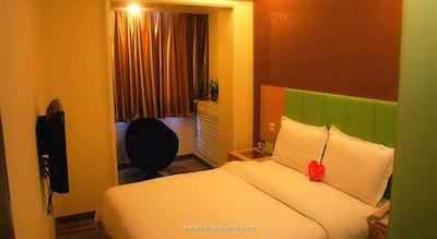 کیتس شنشویی ترندز هتل بیجینگ چیان من