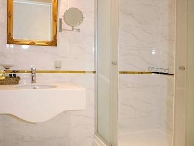 کاراکوی پورت هتل