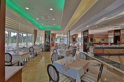 هیون بیچ ریزورت اند اسپا