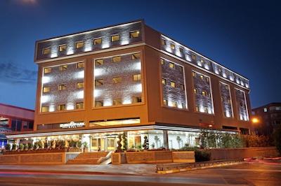 یورو پارک اوتل