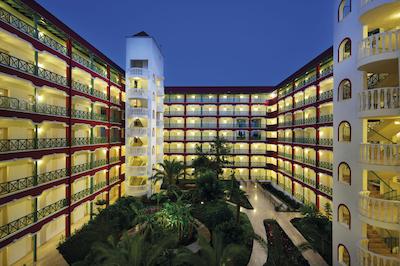 پیجیاس کایریس ریزورت