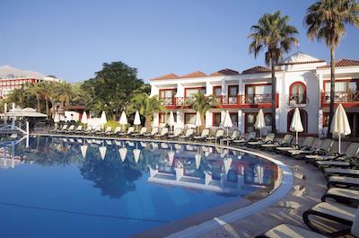 پیجیاس کایریس ریزورت