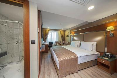 دوسو دوسی هتل اولد سیتی