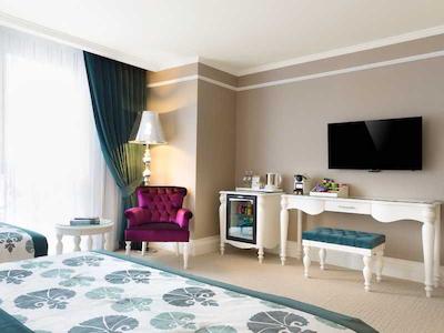 متروپولیتن هتل تکسیم