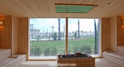 سوئنو هتل دلوکس بلک