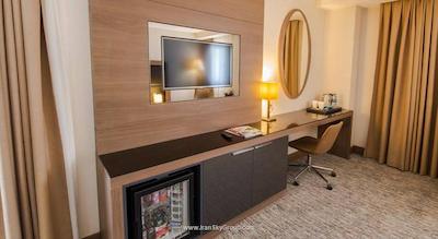 اینساید هتل شیشلی