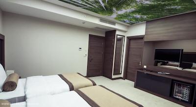 اینساید هتل شیشلی