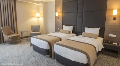 اینساید هتل شیشلی