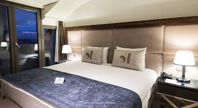 اینساید هتل شیشلی