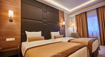 اینساید هتل شیشلی