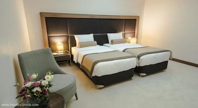 اینساید هتل شیشلی