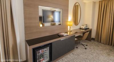 اینساید هتل شیشلی