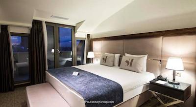 اینساید هتل شیشلی