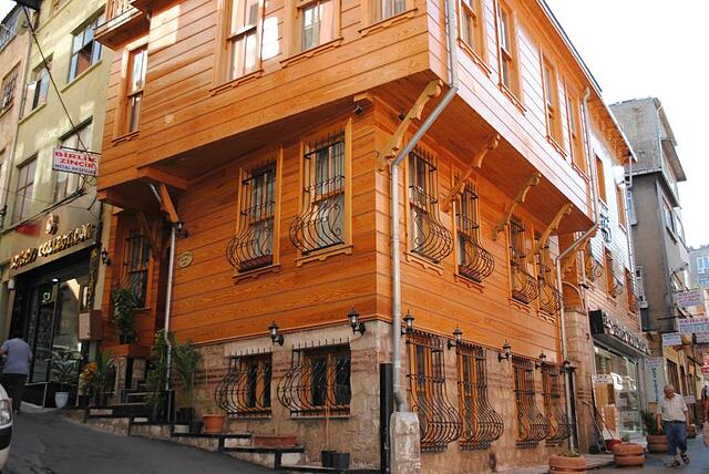 اولد سیتی فامیلی هتل