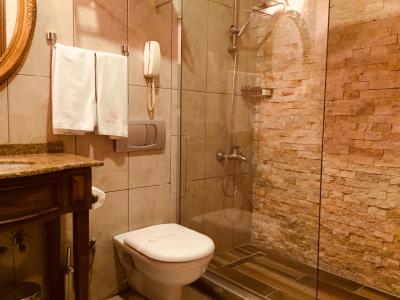 فرمان هتل-اسپشیال کتگوری