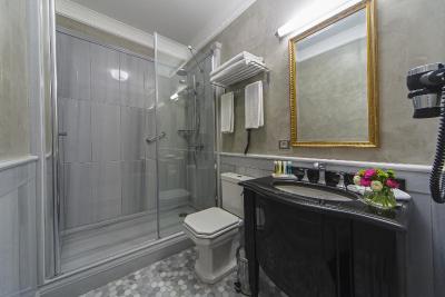 نار باگداتلیان هتل