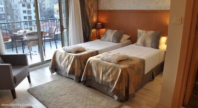 واو هتل گالاتاپورت