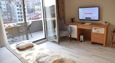 واو هتل گالاتاپورت