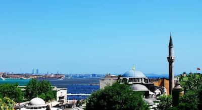 واو هتل گالاتاپورت