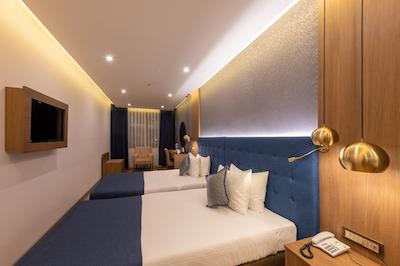 نوا پلازا کریستال