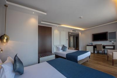 نوا پلازا کریستال