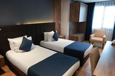 نوا پلازا کریستال