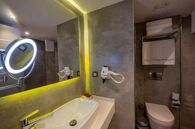 نوا پلازا کریستال