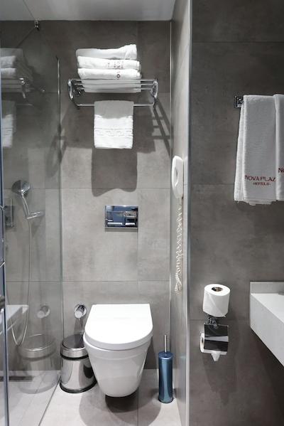 نوا پلازا کریستال