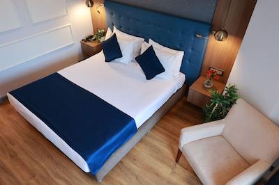 نوا پلازا کریستال