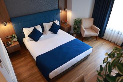 نوا پلازا کریستال