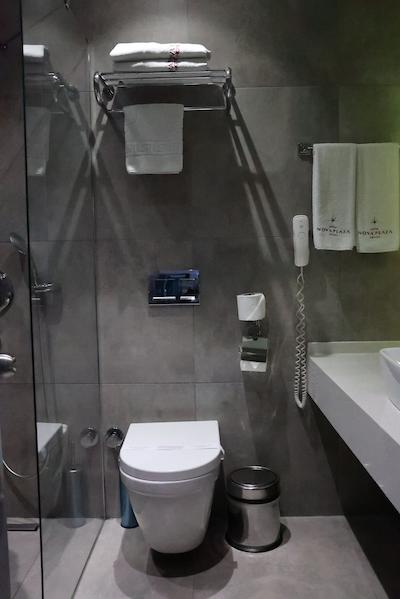 نوا پلازا کریستال