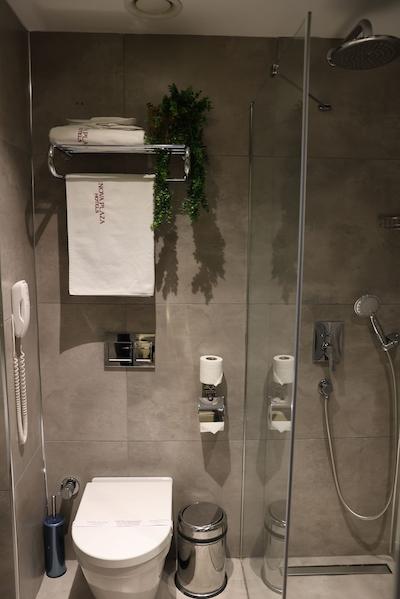 نوا پلازا کریستال